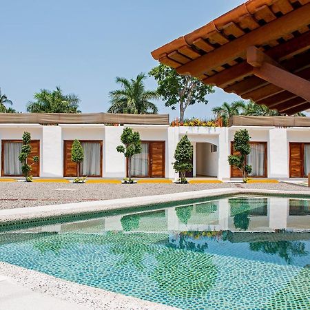 Hotel Casa Victoria Zihuatanejo Exterior foto