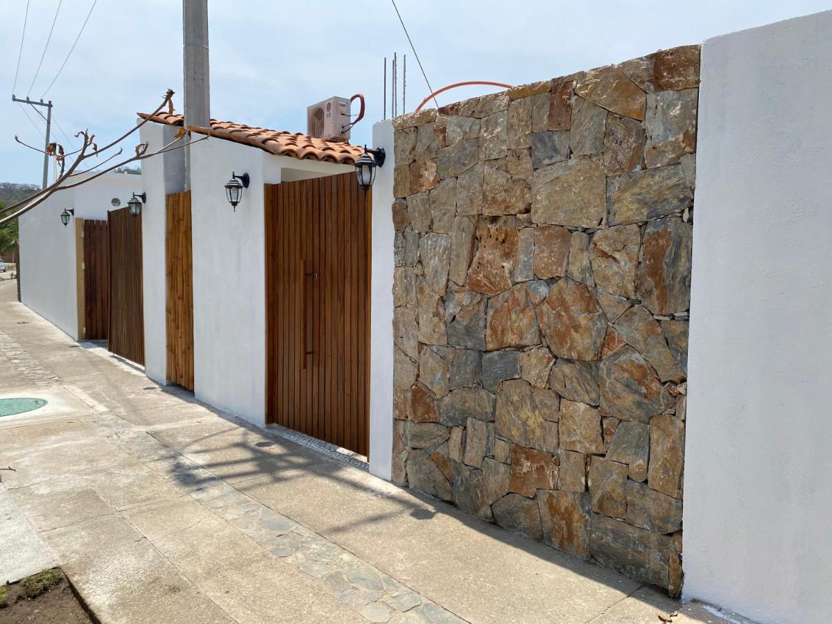 Hotel Casa Victoria Zihuatanejo Exterior foto
