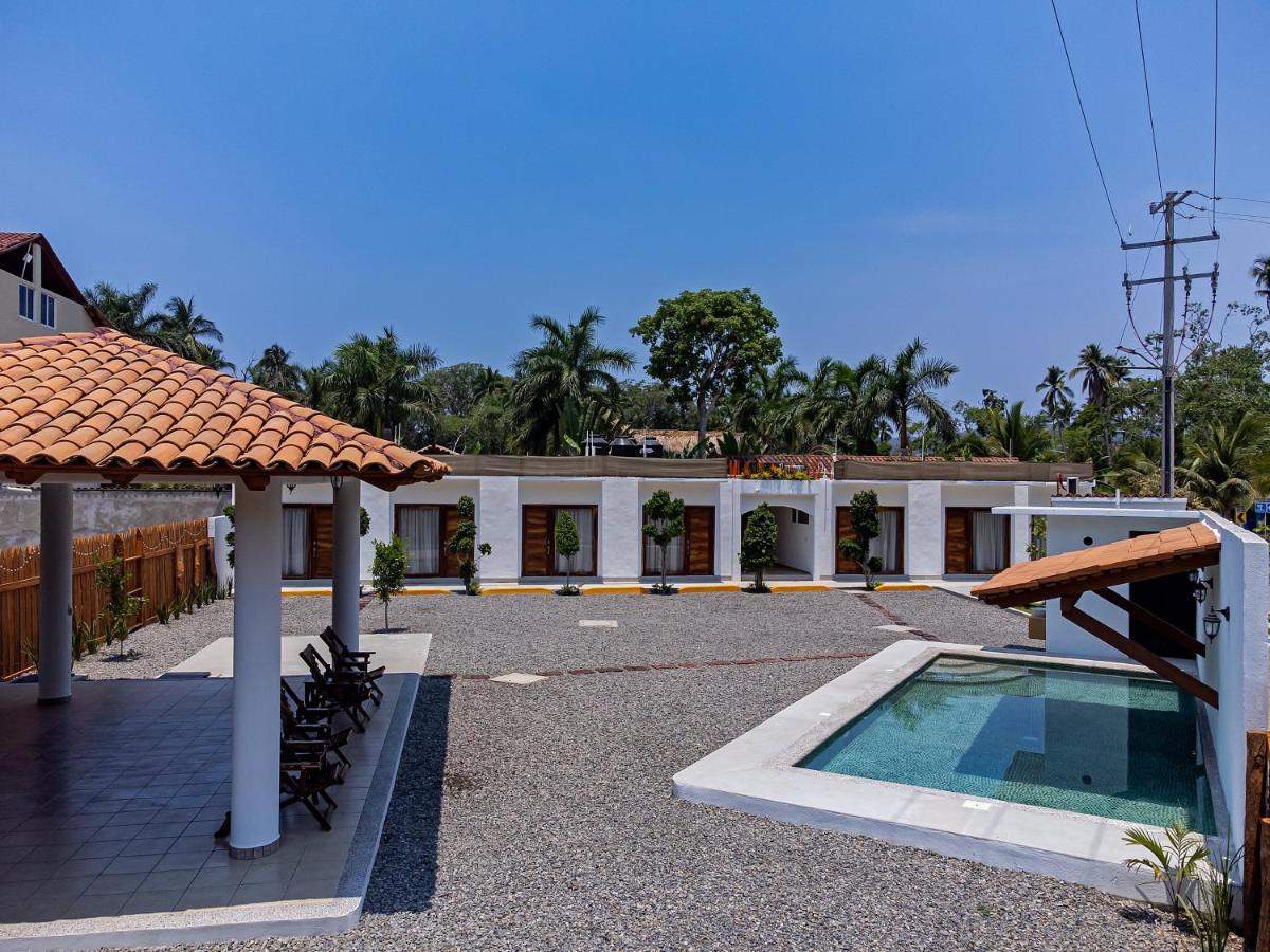 Hotel Casa Victoria Zihuatanejo Exterior foto
