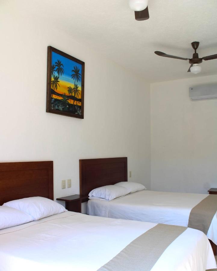 Hotel Casa Victoria Zihuatanejo Exterior foto